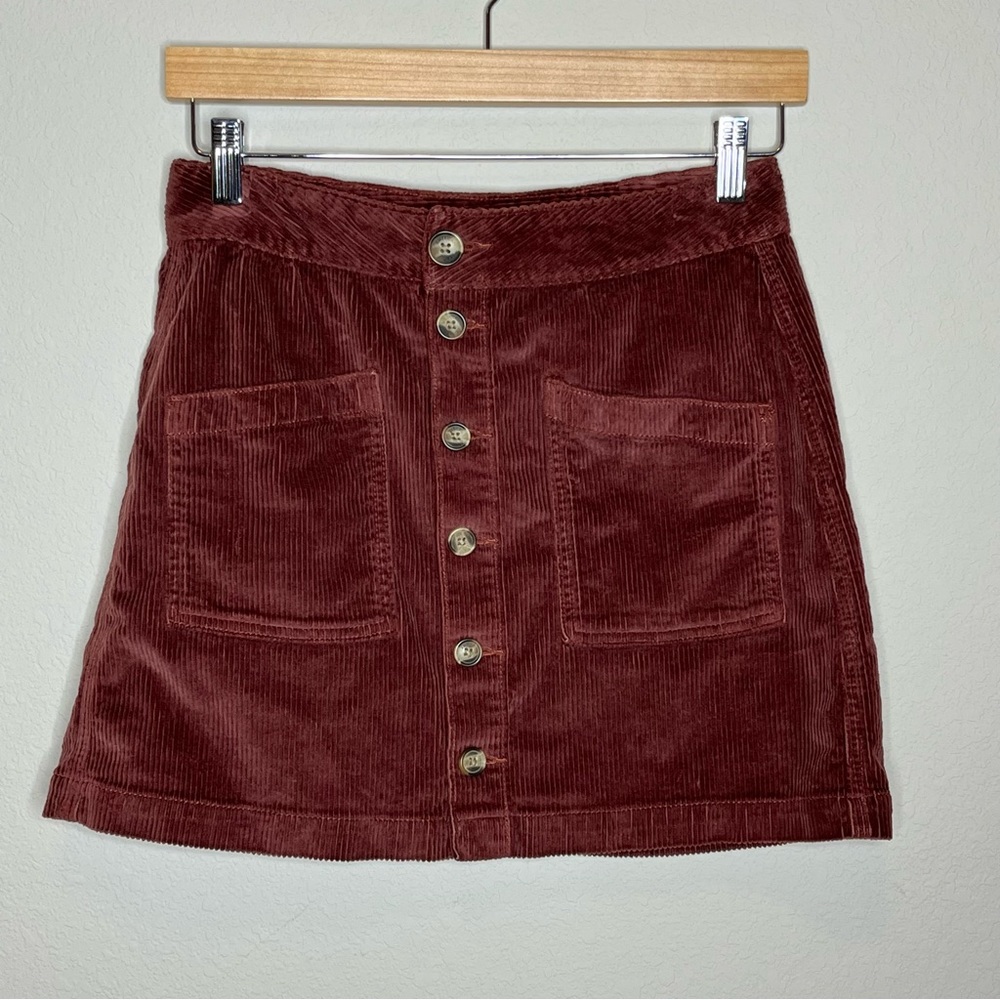 American Eagle Corduroy Skirt Size 4